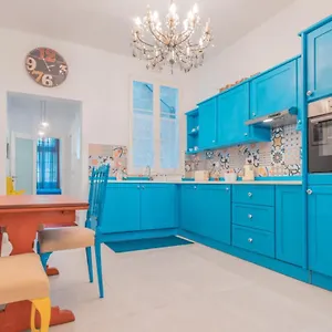 Blue Waves With Maltese Balcony Appartement La Valette